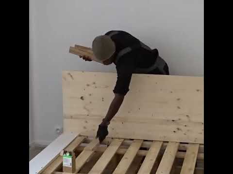 Un lit en bois de palette à Paris: incroyable