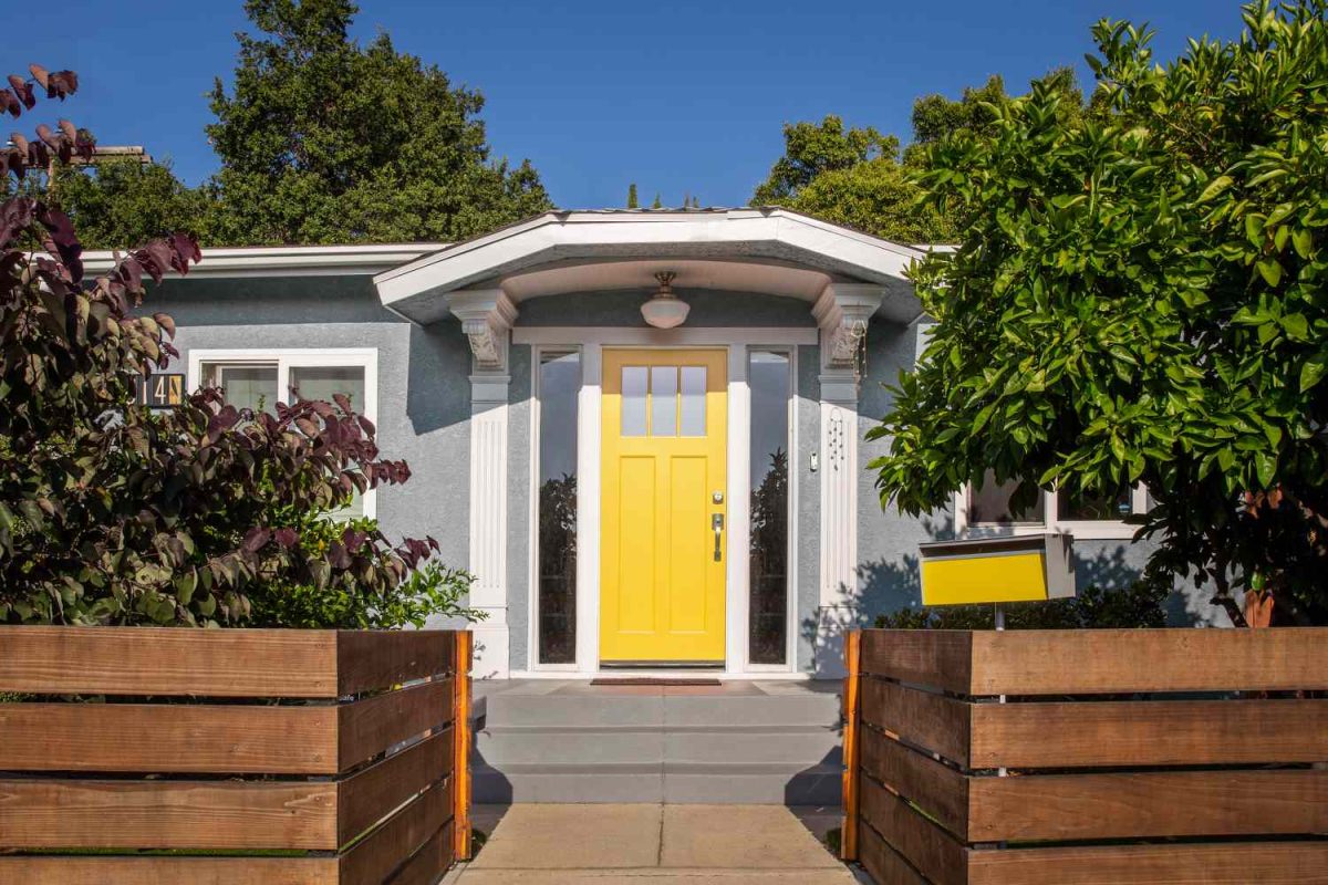 Les meilleures couleurs Feng Shui pour une porte d'entrée orientée vers ...