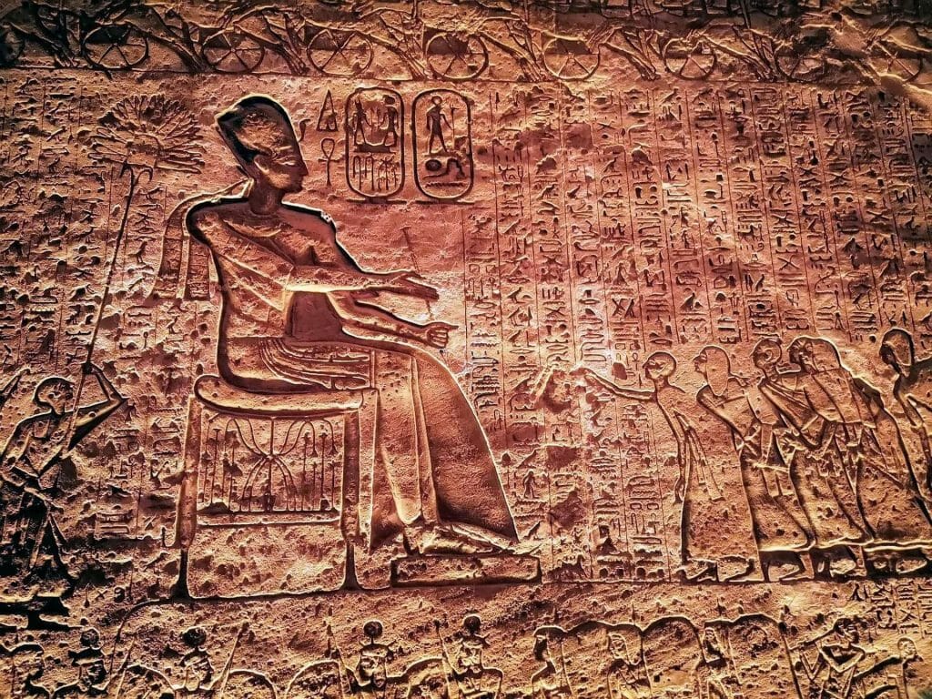 Les significations et le symbolisme des fleurs de lotus dans l'Égypte ancienne