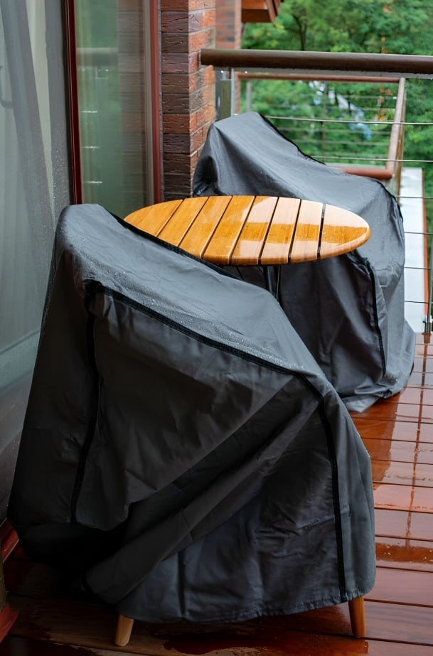 Conseils pour redonner vie à vos meubles d'extérieur en plastique jauni