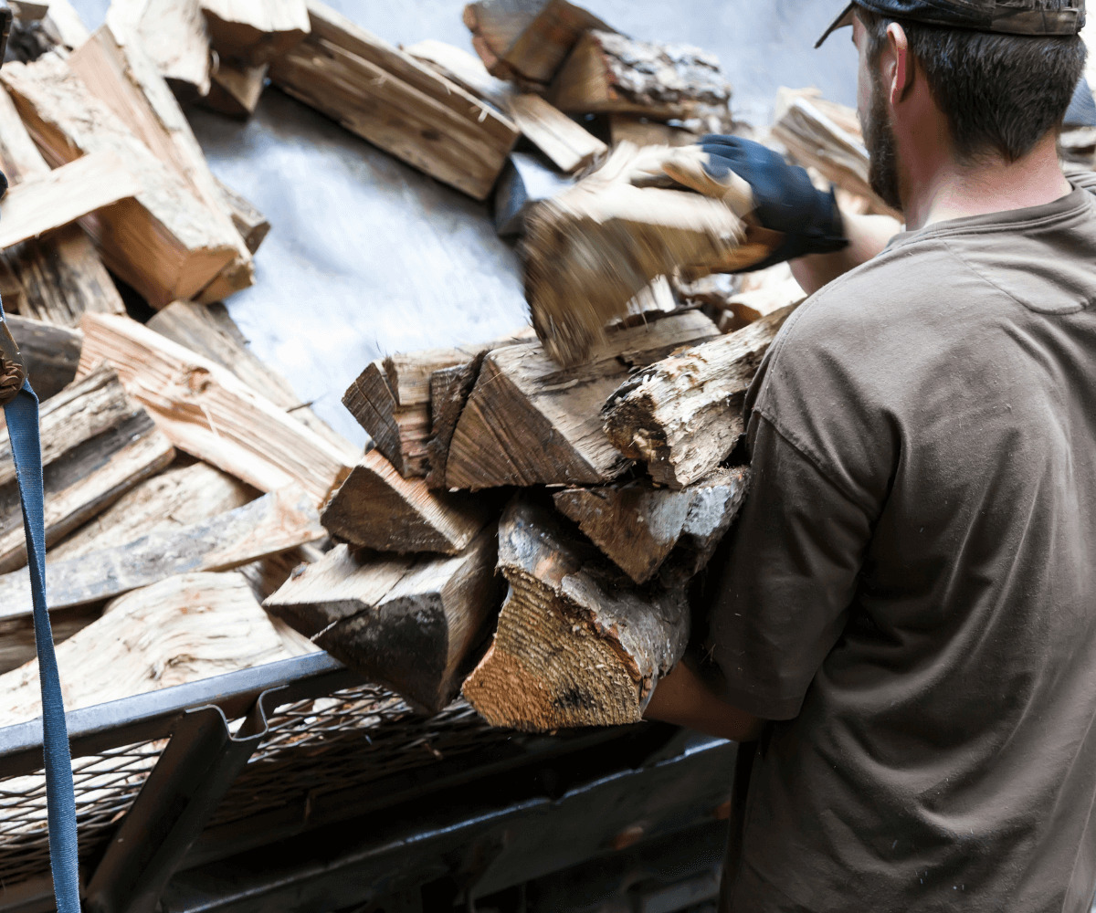 Réduction de la pression saisonnière du bois de chauffage en septembre : Profitez de tarifs avantageux.
