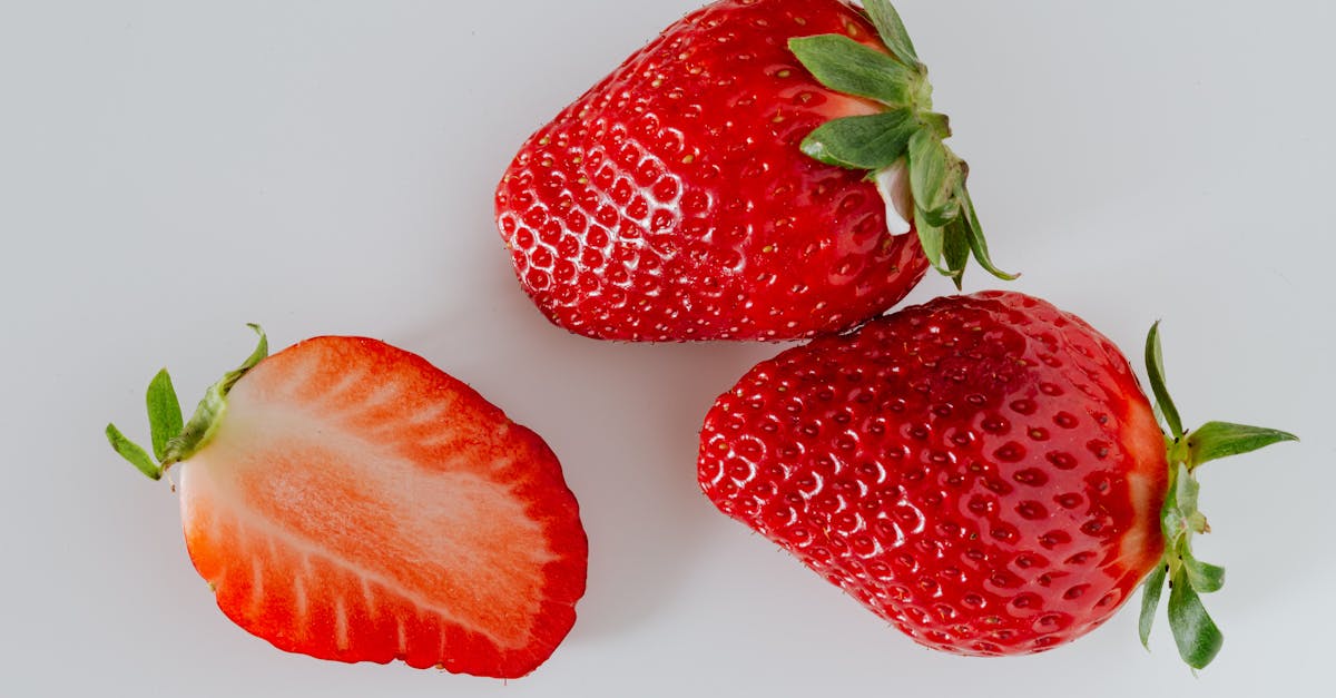 découvrez les meilleures techniques de propagation des fraises pour maximiser votre récolte. apprenez à multiplier vos plants de fraisiers grâce à des méthodes simples et efficaces, que ce soit par graines, boutures ou stolons. idéal pour les jardiniers débutants et expérimentés souhaitant améliorer leur jardin.