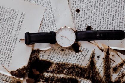 découvrez des conseils pratiques pour éliminer les taches tenaces sur divers matériaux et surfaces. apprenez des astuces efficaces pour garder vos vêtements et votre maison impeccables.