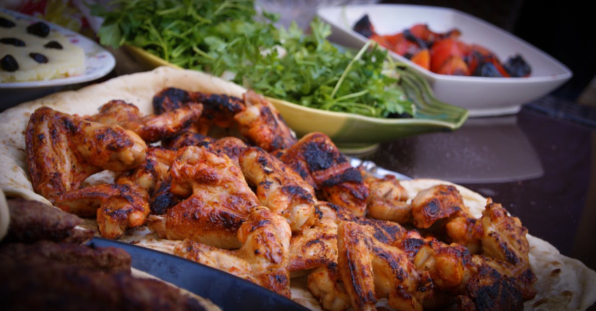 découvrez les meilleures astuces et recettes pour réussir votre barbecue, des techniques de cuisson aux marinades savoureuses. préparez-vous à régaler vos convives lors de vos soirées grillades!
