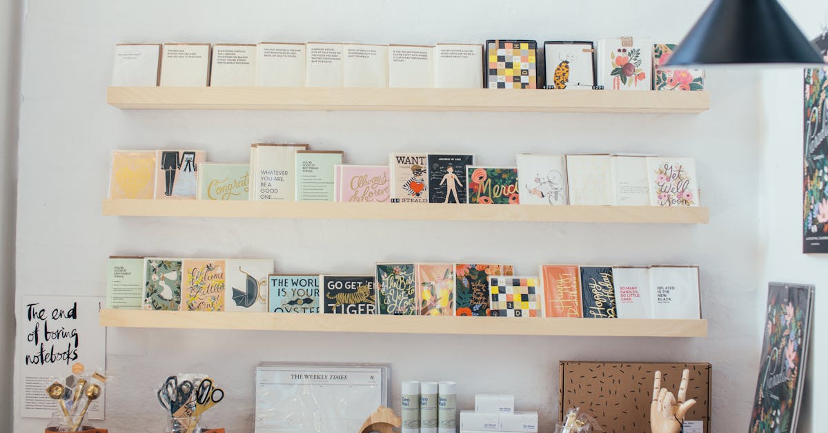 découvrez notre magasin de décoration, offrant une vaste sélection d'articles uniques pour embellir votre intérieur. que vous recherchiez des accessoires modernes, des meubles élégants ou des objets artisanaux, nous avons tout ce qu'il vous faut pour donner vie à votre espace. visitez-nous et transformez votre maison en un véritable havre de paix.