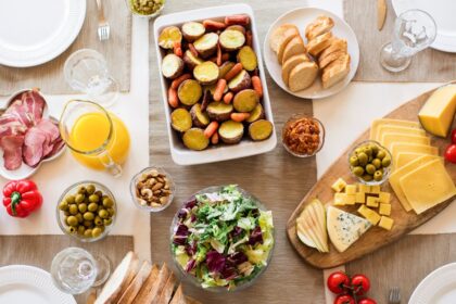 découvrez tout sur les pommes de terre : variétés, recettes savoureuses et bienfaits nutritionnels. apprenez à les préparer de manière créative et à les intégrer dans vos plats quotidiens.