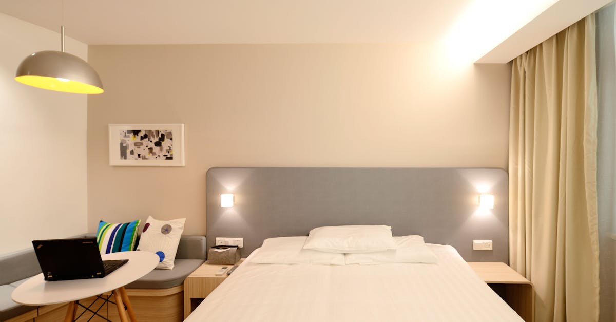 découvrez notre collection unique de têtes de lit, alliant élégance et confort pour sublimer votre chambre. chaque tête de lit est conçue pour s'adapter à votre style et améliorer l'ambiance de votre espace. idéales pour un look contemporain ou classique, nos têtes de lit transformeront votre lit en une pièce maîtresse de décoration.