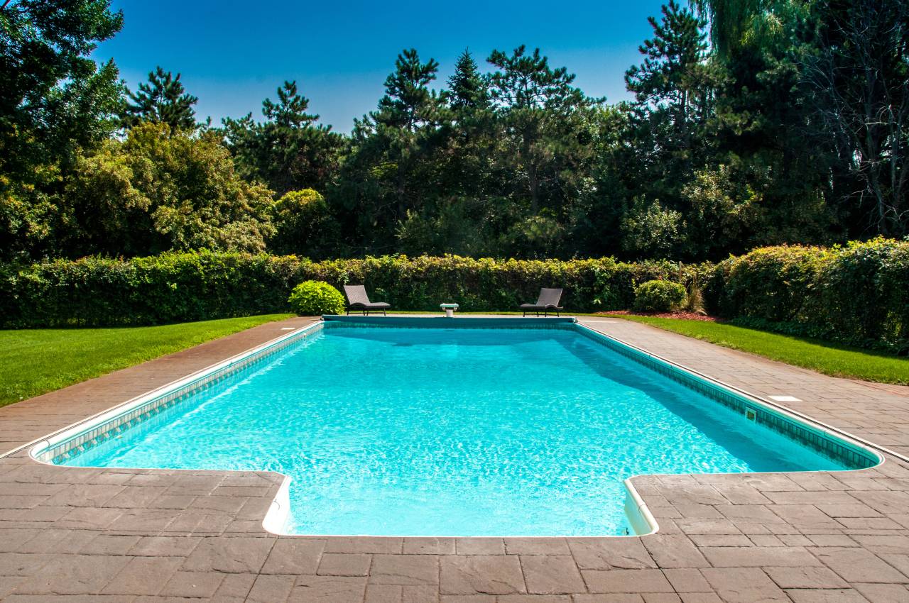 Le secret d’une piscine claire ? Ce réglage des vannes pour une filtration efficace !